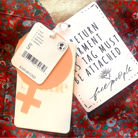 SOLD - NWT Selkie Crimson Princess Dress - Picture 7 of 8